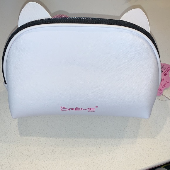 Hello kitty makeup bag - Picture 2 of 3